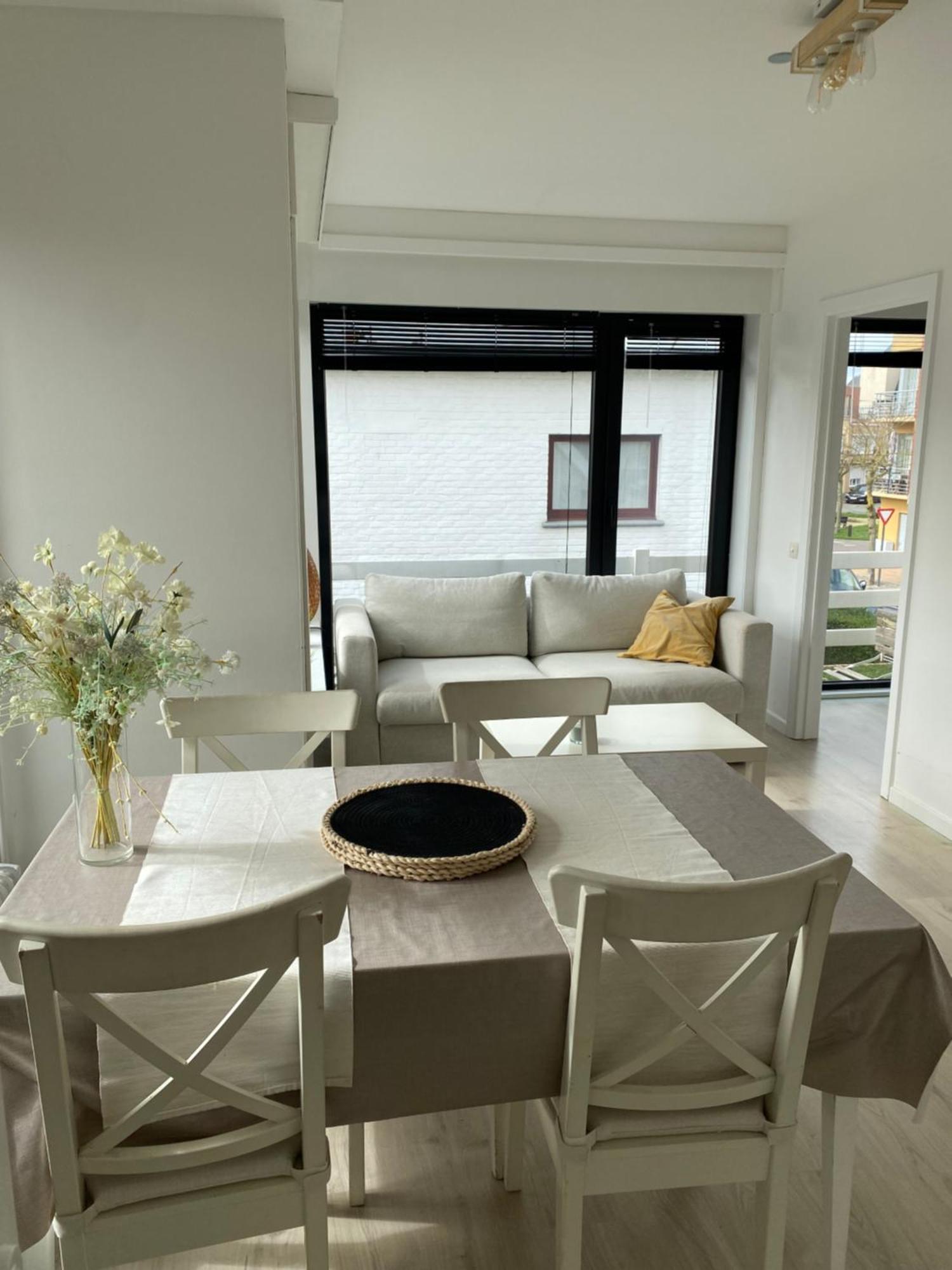 The Ocean Breeze 2 Apartment De Haan Exterior photo